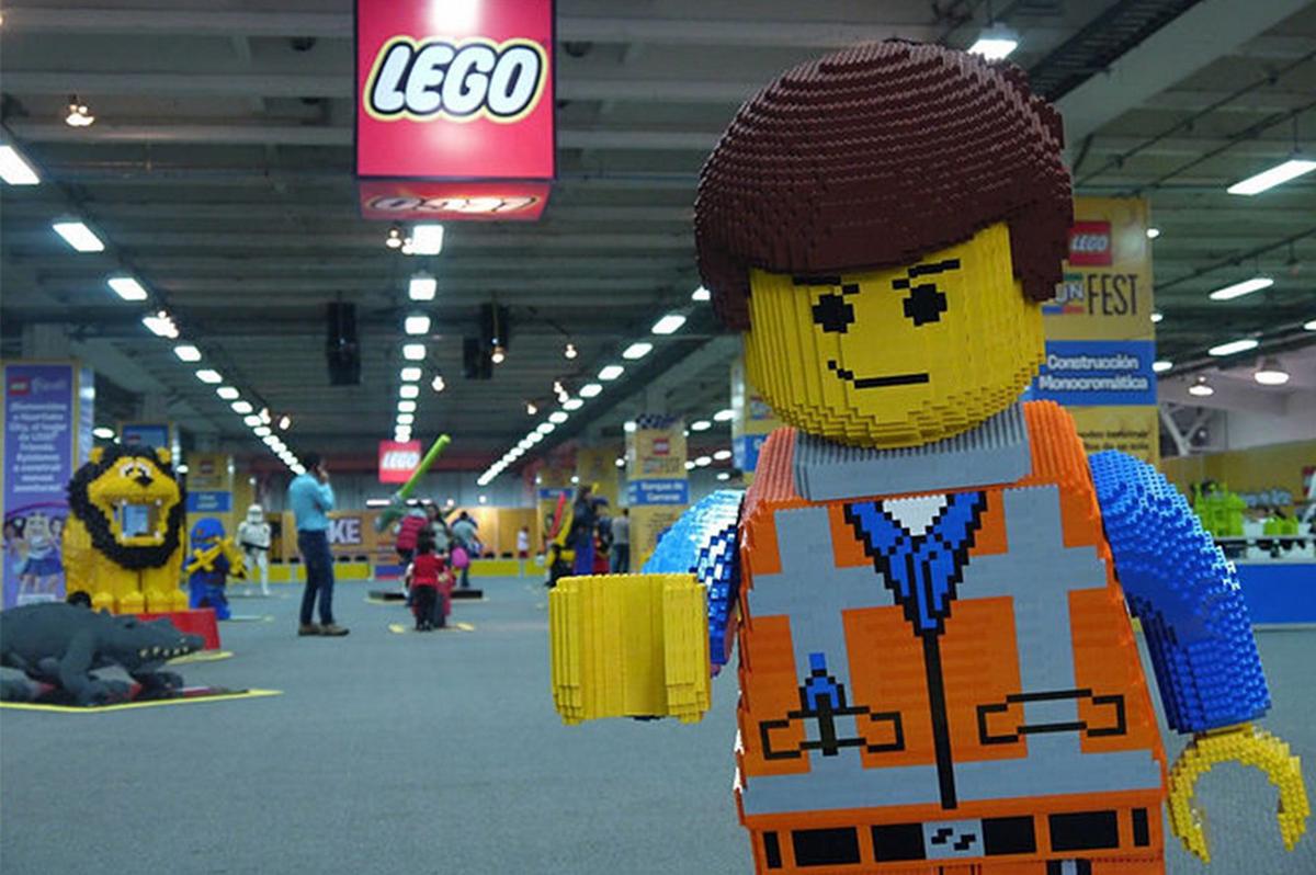 Fun Fest - Salón de fiestas con temática LEGO